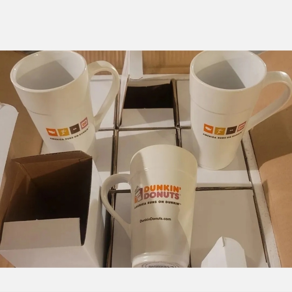 Set of 6 2013 Tall 16 Oz. Tall Classic Dunkin Donuts White Ceramic Coffe…
